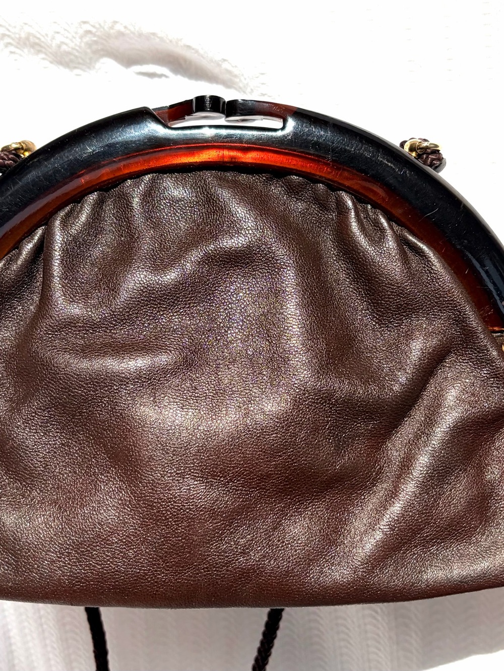 Vintage 1960s / 1970s Brown Leather and Lucite Kisslock Clutch Bag - Italy - Picture 2 of 7